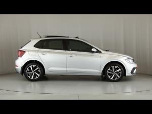 Volkswagen Polo hatch 1.0TSI Life manual - Image 3