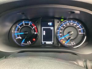 Toyota Hilux 2.8GD-6 double cab Legend auto - Image 11