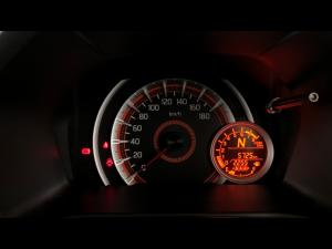 Toyota Vitz 1.0 XR auto - Image 9