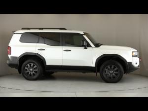 Toyota Land Cruiser Prado 2.8GD VX-R - Image 3