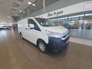 Toyota Quantum 2.8 LWBP/V - Image 1