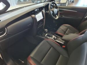 Toyota Fortuner 2.8GD-6 4X4 automatic - Image 7