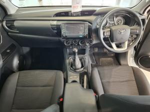 Toyota Hilux 2.4 GD-6 Raider 4X4S/C - Image 6