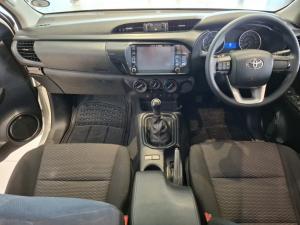 Toyota Hilux 2.4 GD-6 RB SRXS/C - Image 6