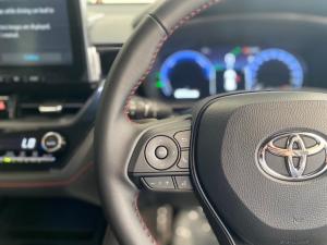 Toyota Corolla Cross 1.8 GR-S Hybrid - Image 9