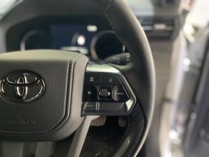 Toyota Landcruiser 300 V6 3.3D GR-S - Image 10