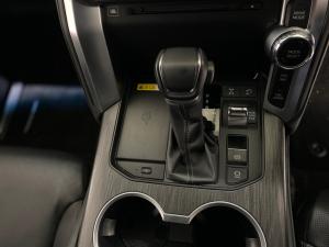Toyota Landcruiser 300 V6 3.3D GR-S - Image 11