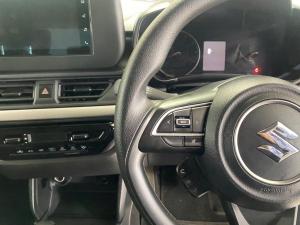 Suzuki Swift 1.2 GL+ CVT - Image 9