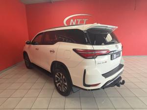 Toyota Fortuner 2.4GD-6 4X4 automatic - Image 9