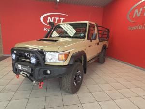 Toyota Land Cruiser 79 4.5DD/C - Image 10