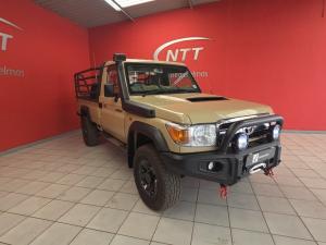 Toyota Land Cruiser 79 4.5DD/C - Image 1