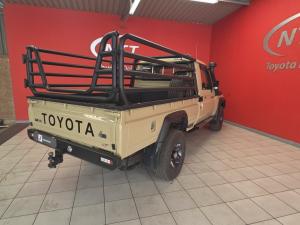 Toyota Land Cruiser 79 4.5DD/C - Image 2
