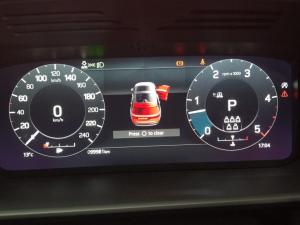 Land Rover Discovery 3.0 TD S - Image 11