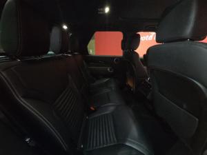 Land Rover Discovery 3.0 TD S - Image 13