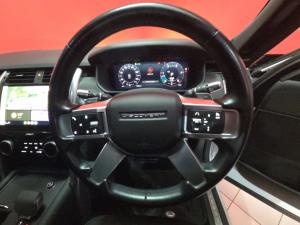 Land Rover Discovery 3.0 TD S - Image 8