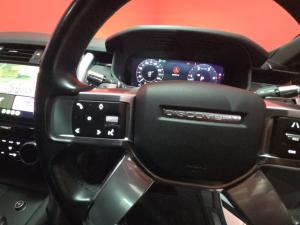 Land Rover Discovery 3.0 TD S - Image 9