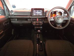 Suzuki Jimny 1.5 GLX - Image 6