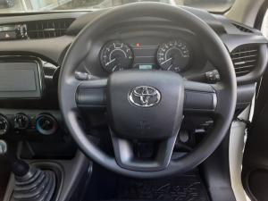 Toyota Hilux 2.0 VvtiP/U Single Cab - Image 8