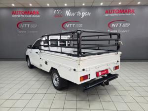 Toyota Hilux 2.4 GD Single Cab F/DECK - Image 13