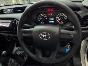 Toyota Hilux 2.4 GD Single Cab F/DECK - Image 8