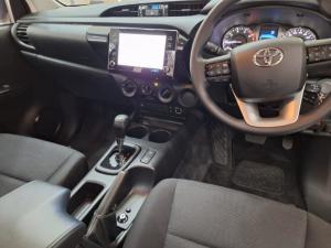 Toyota Hilux 2.8 GD-6 RB Raider automaticS/C - Image 6