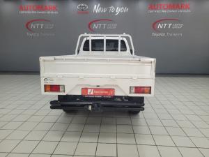 Toyota Hilux 2.4 GD-6 4X4 Single Cab F/DECK - Image 5