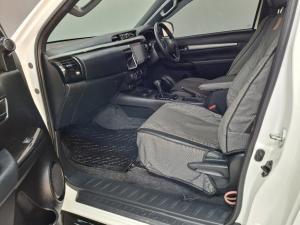 Toyota Hilux 2.8 GD-6 RB Legend 4X4 automaticE/CAB - Image 7