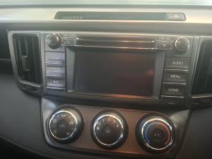 Toyota RAV4 2.2D-4D GX - Image 11