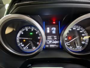 Toyota Prado VX 4.0 V6 automatic - Image 11