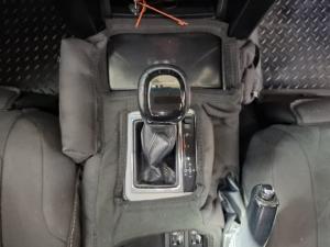 Toyota Prado VX 4.0 V6 automatic - Image 12