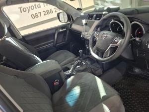 Toyota Prado VX 4.0 V6 automatic - Image 14