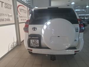 Toyota Prado VX 4.0 V6 automatic - Image 5