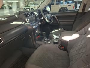 Toyota Prado VX 4.0 V6 automatic - Image 7