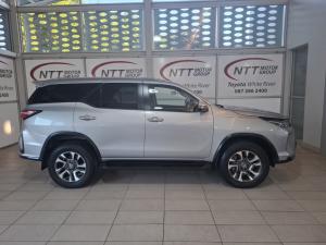 Toyota Fortuner 2.4GD-6 4X4 automatic - Image 3