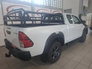 Toyota Hilux 2.4 GD-6 RB Raider automaticE/CAB - Image 2