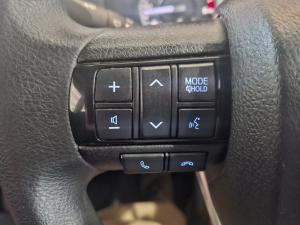 Toyota Hilux 2.4 GD-6 RB Raider automaticE/CAB - Image 9
