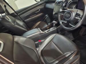 Hyundai Tucson R2.0D Elite automatic - Image 13
