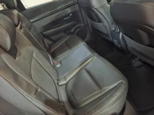 Hyundai Tucson R2.0D Elite automatic - Image 14