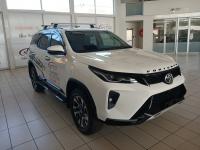 Thumbnail Toyota Fortuner 2.4GD-6 Raised Body automatic
