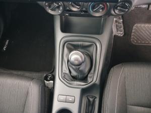 Toyota Hilux 2.4 GD-6 Raider 4X4D/C - Image 13