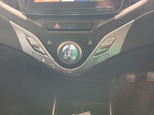 Toyota Starlet 1.4 XR - Image 14