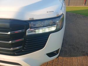 Toyota Landcruiser 300 V6 3.3D GX-R - Image 12