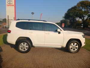 Toyota Landcruiser 300 V6 3.3D GX-R - Image 3