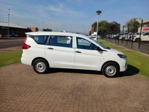 Toyota Rumion 1.5 S - Image 3