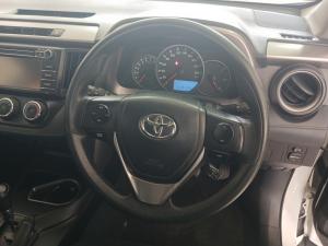 Toyota RAV4 2.0 GX automatic - Image 8