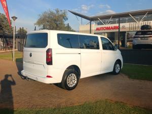 Volkswagen Transporter Kombi 2.0 TDi Commerce automatic - Image 2