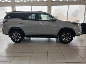 Toyota Fortuner 2.4GD-6 Raised Body automatic - Image 3