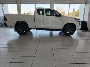 Toyota Hilux 2.4 GD-6 RB RaiderE/CAB - Image 3