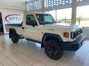 Toyota Land Cruiser 79 2.8 GD-6S/C automatic - Image 1