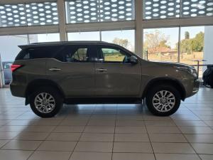 Toyota Fortuner 2.8GD-6 VX automatic - Image 3